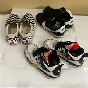 Jordan Kids White, Black and Red Retro Basketball Sneakers